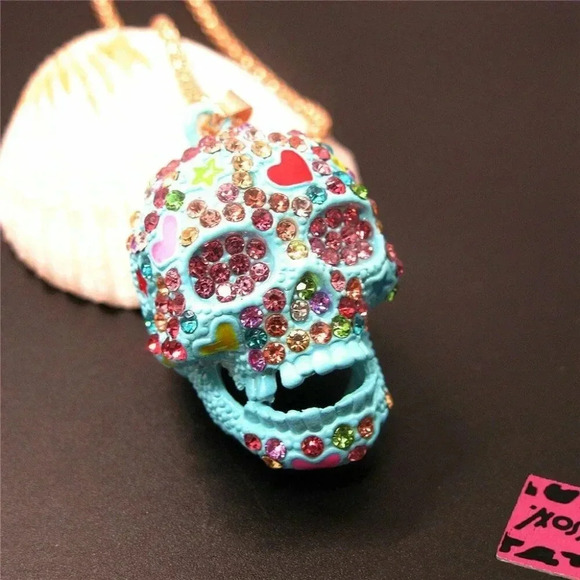 Blue Rhinestone Crystal Skull Pendant Goldtoned Chain Necklace 27.5" - Picture 2 of 3